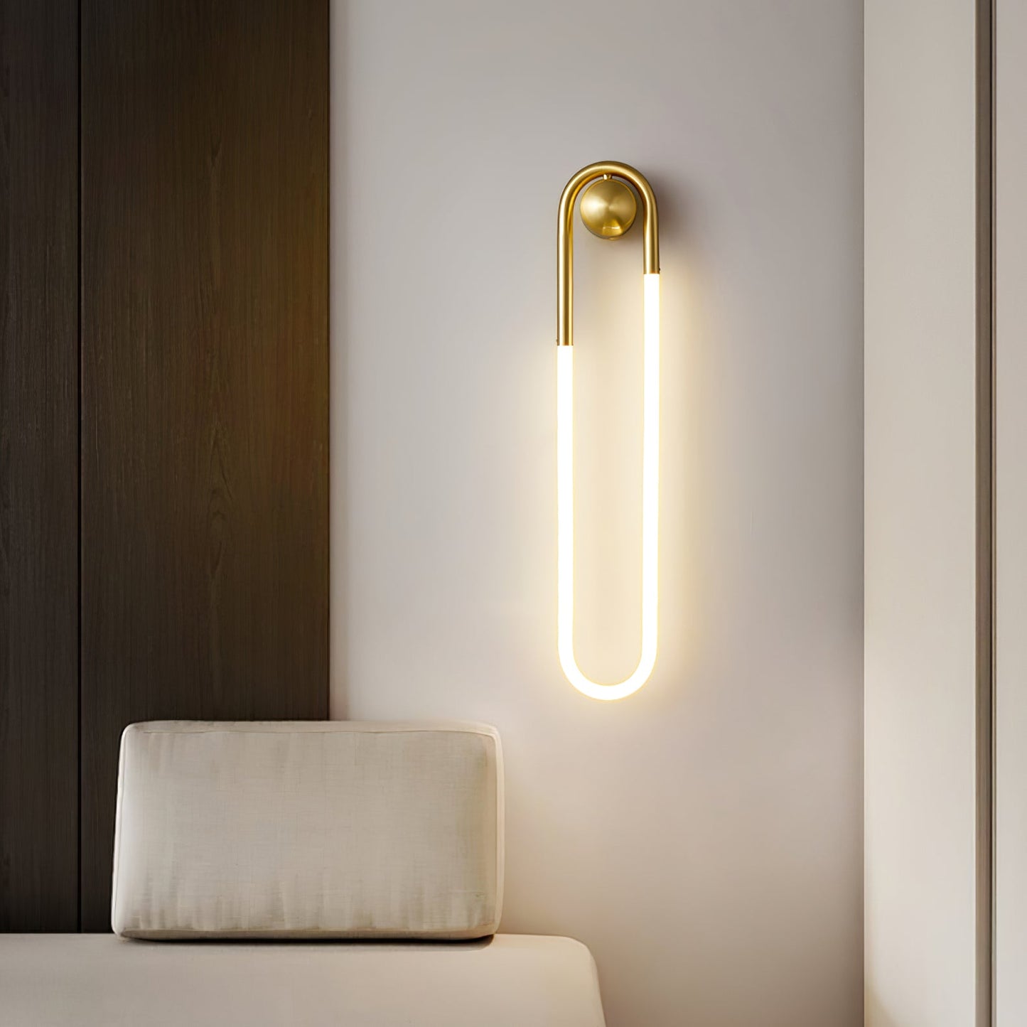 Luno | Brass Loop Design for LED Indoor Lighting Wall Lamp