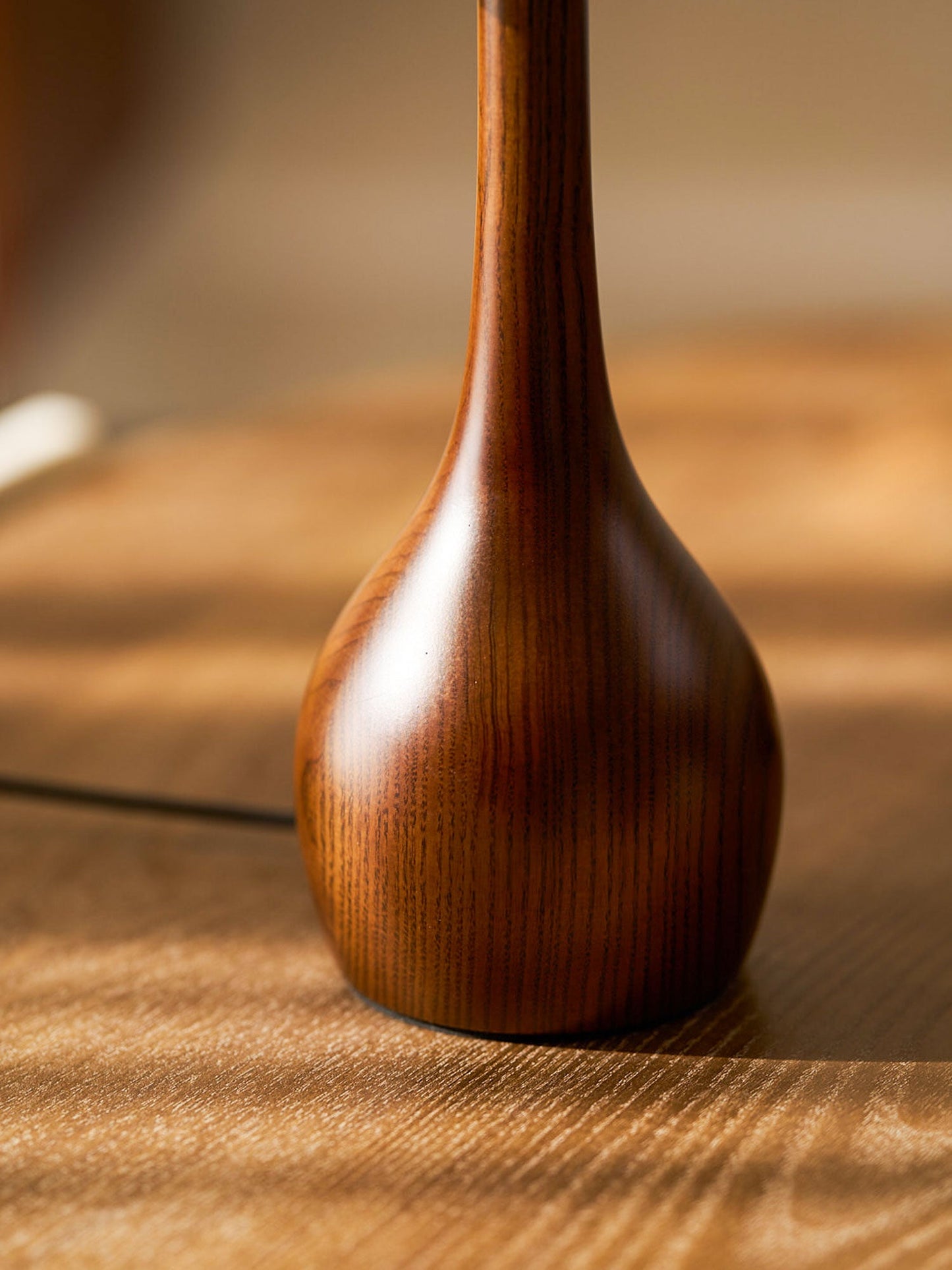 Mistelle | Adjustable Brass Wood LED Cool Light Table Lamp
