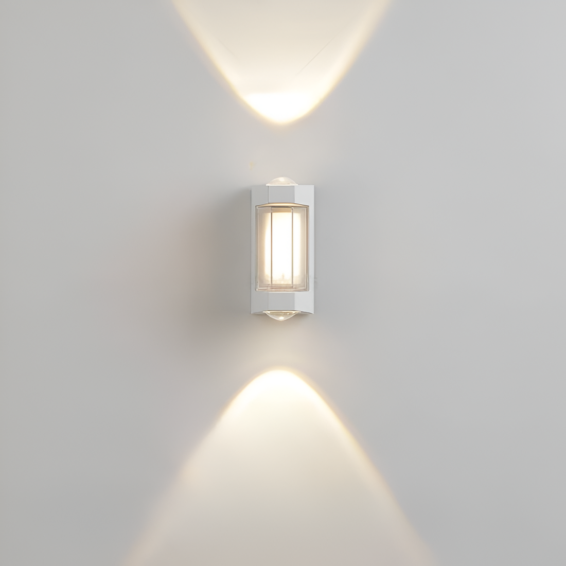 Tristan | Minimalist Outdoor Wall Sconce LED Exterior Light