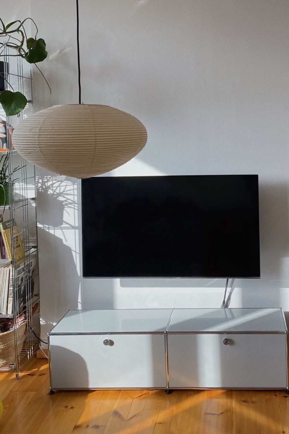 Zephyra | Japanese-Style Handcrafted Pendant Light for Living Room