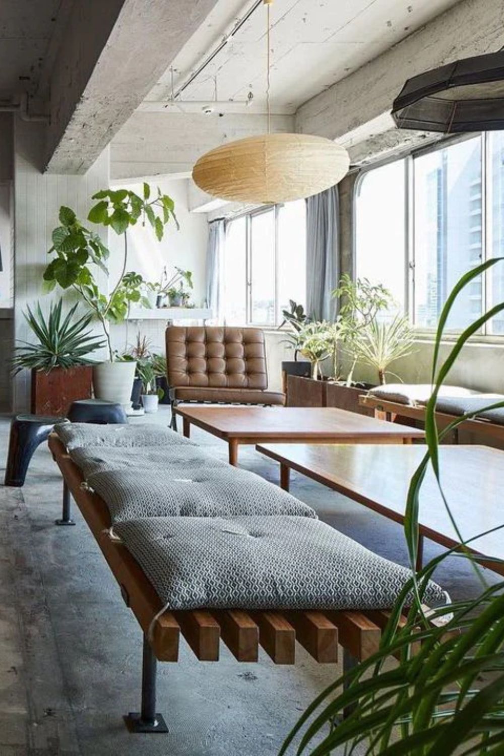 Zephyra | Japanese-Style Handcrafted Pendant Light for Living Room