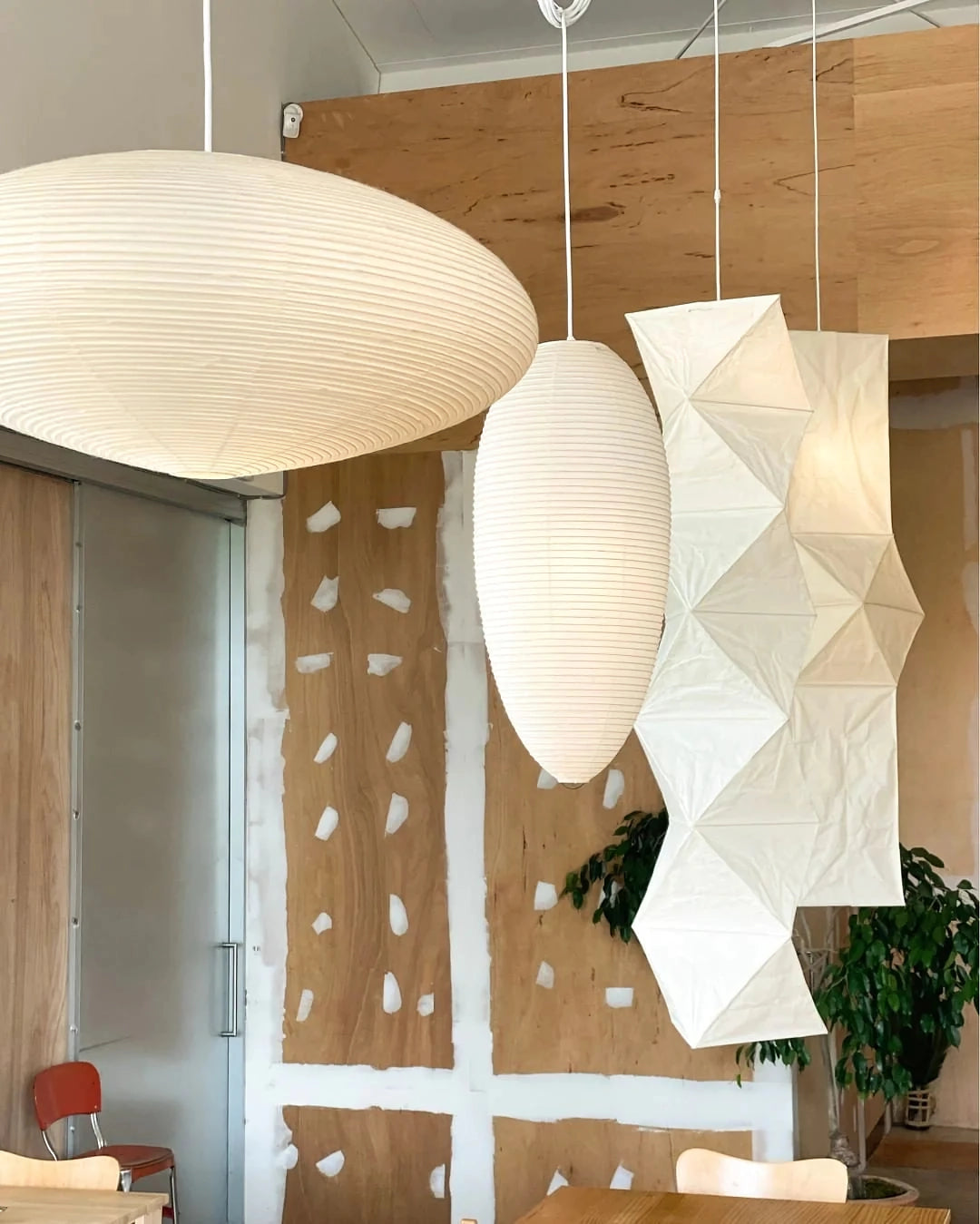Zephyra | Japanese-Style Handcrafted Pendant Light for Living Room