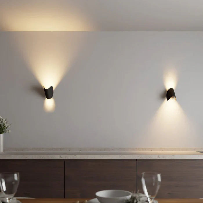 Aris | Adjustable LED Wall Light - Twistable Design