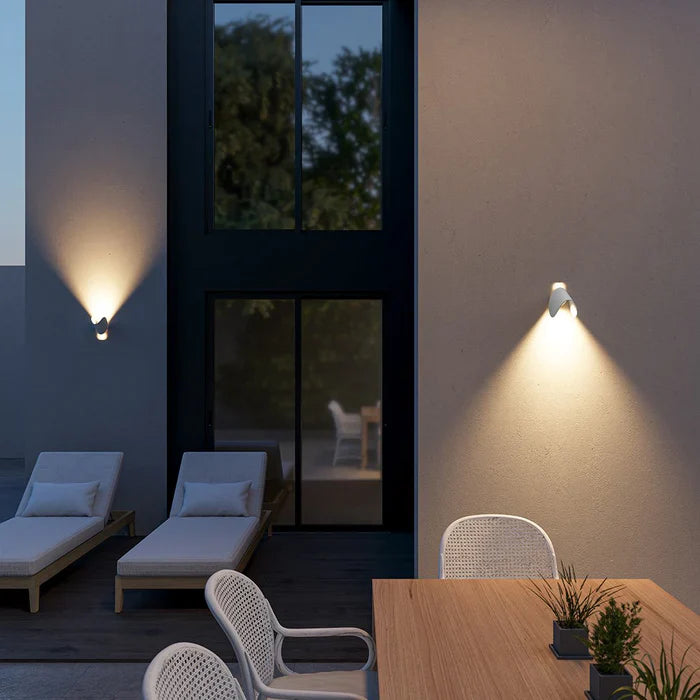 Aris | Adjustable LED Wall Light - Twistable Design