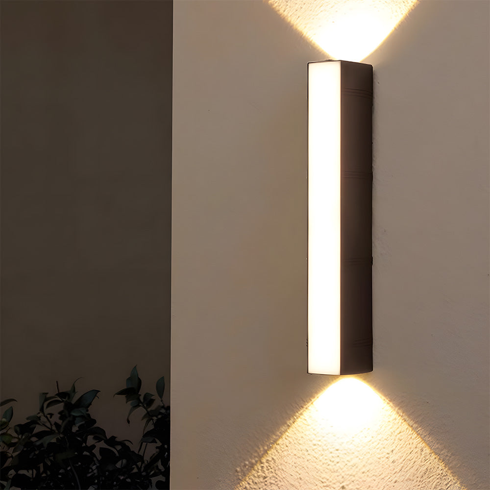 Maison | Outdoor LED Wall Light - Garden & Entryway