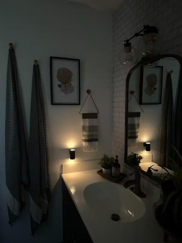Noah | Nordic design Wall Sconce, Black/White