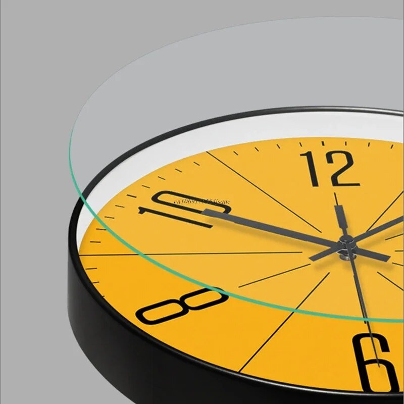 Henk | Minimalist Silent Quartz Wall Clock