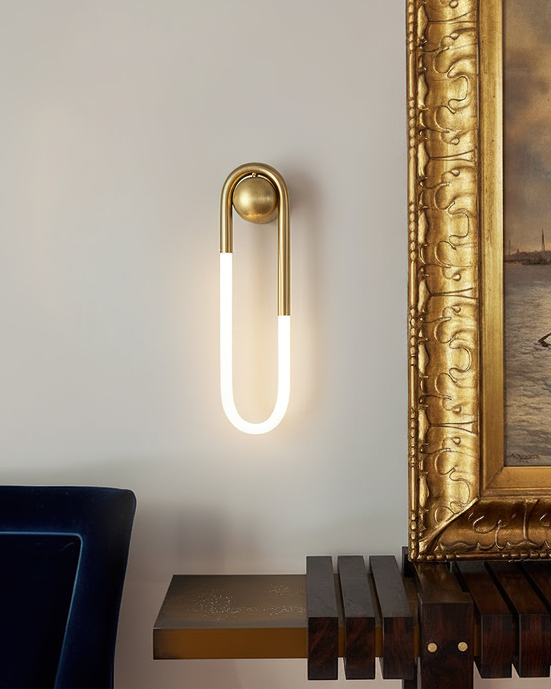 Luno | Brass Loop Design for LED Indoor Lighting Wall Lamp